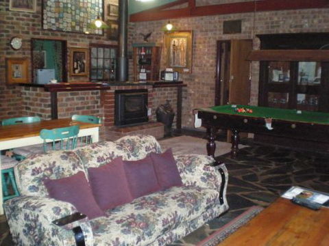 Eagle Foundry B & B - Holiday Byron Bay 2