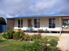 A Place To Stay - Holiday Byron Bay 0
