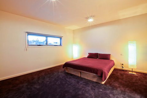 MORNINGTON PENINSULA ACCOMMODATION BEACH HOUSE - Holiday Byron Bay 3