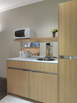 Travelodge Macquarie North Ryde Hotel - Holiday Byron Bay 0