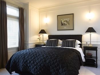 Andre's Mews Luxury Serviced Apartments - Holiday Byron Bay 2