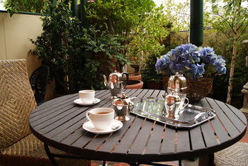 Andre's Mews Luxury Serviced Apartments - Holiday Byron Bay 8
