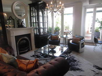 Andre's Mews Luxury Serviced Apartments - Holiday Byron Bay 13