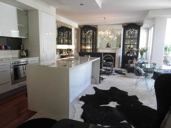 Andre's Mews Luxury Serviced Apartments - Holiday Byron Bay 14