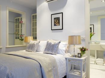 Andre's Mews Luxury Serviced Apartments - Holiday Byron Bay 27