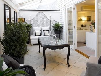 Andre's Mews Luxury Serviced Apartments - Holiday Byron Bay 28