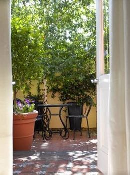 Andre's Mews Luxury Serviced Apartments - Holiday Byron Bay 53