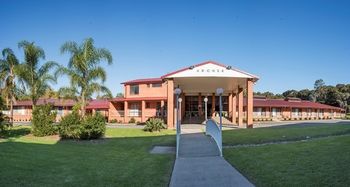 Archer Hotel Nowra - Holiday Byron Bay 15