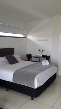 Hiigh Apartments - Holiday Byron Bay 33