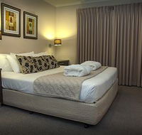 Eltham Gateway Hotel - Holiday Byron Bay