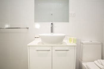 Adara Richmond - Holiday Byron Bay 22