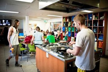 Habitat HQ - Hostel - Holiday Byron Bay 2