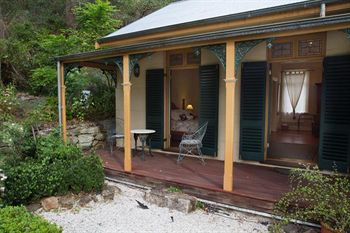 Tizzana Winery Bed & Breakfast - Holiday Byron Bay 3