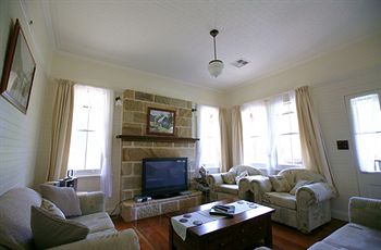 Singletons Retreat - Holiday Byron Bay 8