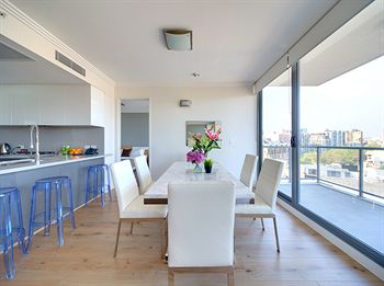 Zara Tower - Luxury Suites And Apartments - Holiday Byron Bay 3