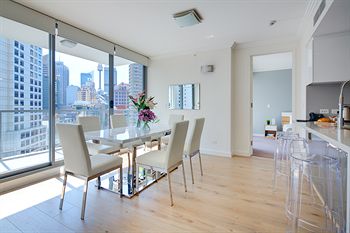 Zara Tower - Luxury Suites And Apartments - Holiday Byron Bay 15