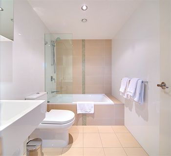 Zara Tower - Luxury Suites And Apartments - Holiday Byron Bay 19