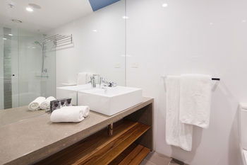 Zara Tower - Luxury Suites And Apartments - Holiday Byron Bay 61