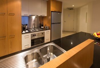 Accent Accommodation At Docklands Melbourne - Holiday Byron Bay 3