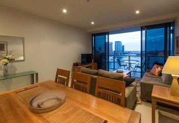 Accent Accommodation At Docklands Melbourne - Holiday Byron Bay 6
