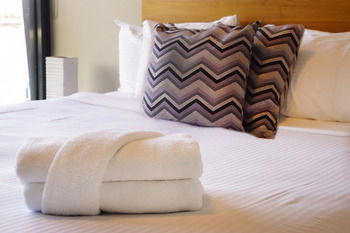 Accent Accommodation At Docklands Melbourne - Holiday Byron Bay 30
