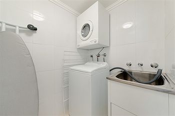 Wyndel Apartments - Herbert - Holiday Byron Bay 3