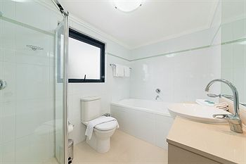 Wyndel Apartments - Herbert - Holiday Byron Bay 4
