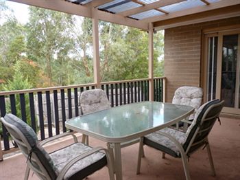 Australian Home Away @ Doncaster Grange Park - Holiday Byron Bay 19