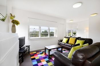 Albert Road Serviced Apartments - Holiday Byron Bay 3