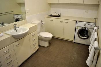 Albert Road Serviced Apartments - Holiday Byron Bay 10