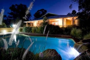 Zoofari Lodge, Taronga Western Plains Zoo - Holiday Byron Bay 1