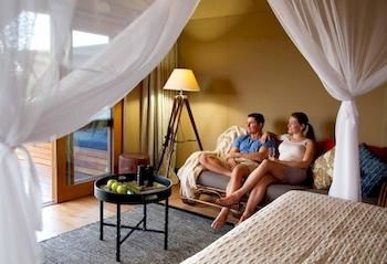 Zoofari Lodge, Taronga Western Plains Zoo - Holiday Byron Bay 10