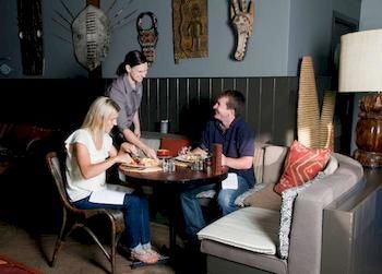 Zoofari Lodge, Taronga Western Plains Zoo - Holiday Byron Bay 11