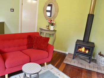 Apple Tree Cottage & Studio - Holiday Byron Bay 14