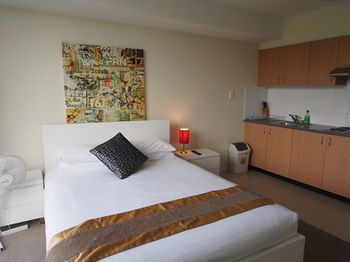 Atelier Serviced Apartments - Holiday Byron Bay 11