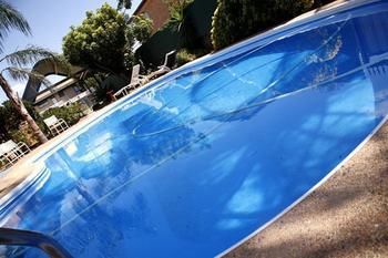 Across Country Motel And Serviced Apartments - Holiday Byron Bay 0