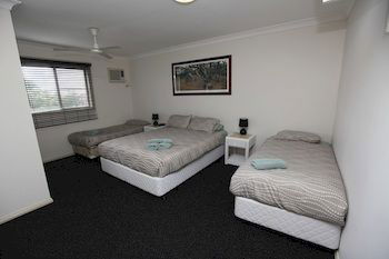 Across Country Motel And Serviced Apartments - Holiday Byron Bay 11
