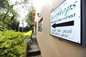 Rooftops Bed & Breakfast - Holiday Byron Bay 0