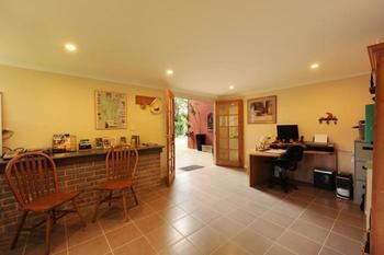 Rooftops Bed & Breakfast - Holiday Byron Bay 4