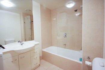Amazing City Apartment - Holiday Byron Bay 6