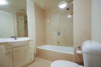 Amazing City Apartment - Holiday Byron Bay 7