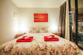 Amazing City Apartment - Holiday Byron Bay 13