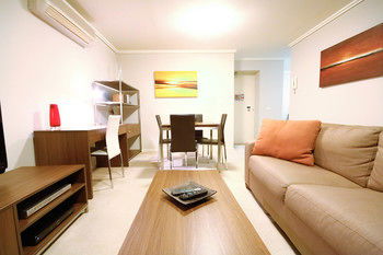 Amazing City Apartment - Holiday Byron Bay 32