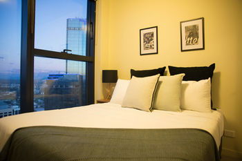 Apartments Of Melbourne Collins Street - Holiday Byron Bay 4