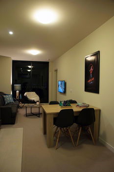 Apartments Of Melbourne Collins Street - Holiday Byron Bay 6