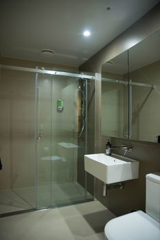 Apartments Of Melbourne Collins Street - Holiday Byron Bay 7