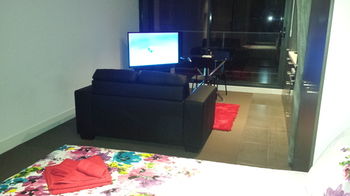 Amazing Accommodations South Yarra - Holiday Byron Bay 2