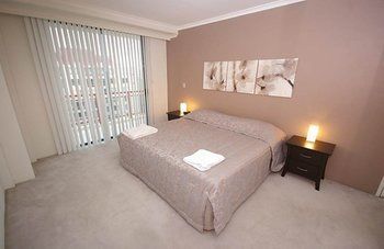 North Ryde 48 Font Furnished Apartment - Holiday Byron Bay 2