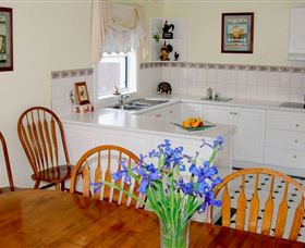 Addlestone House Bed & Breakfast - Holiday Byron Bay 3
