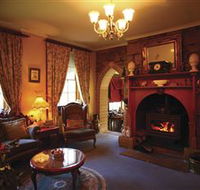 Oatlands Lodge Colonial Accommodation - Holiday Byron Bay